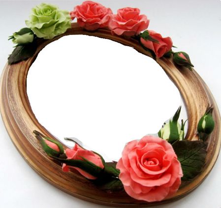 круглое зеркало с цветами